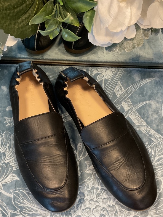 Everlane Shoes - Everlane Black Leather Elastic-Back Slip-On Loafers